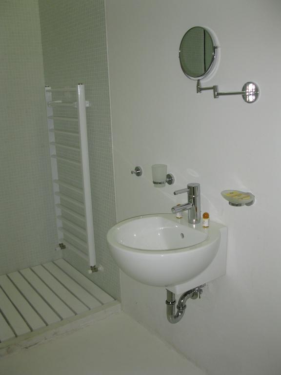 Family Hotel The Body Batak Phòng bức ảnh